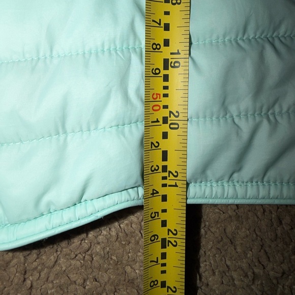 Girls Vineyard Vines Puffer Vest - Picture 5 of 6